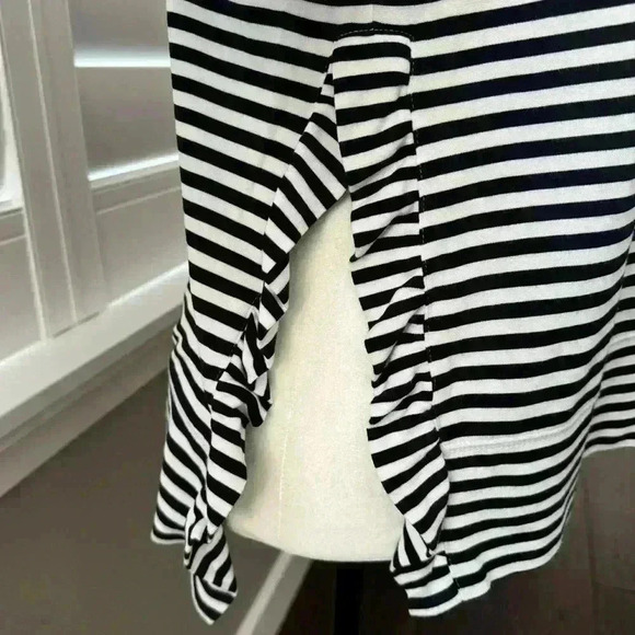 Stella &  Dot The Ruffle Pullover - Picture 4 of 5